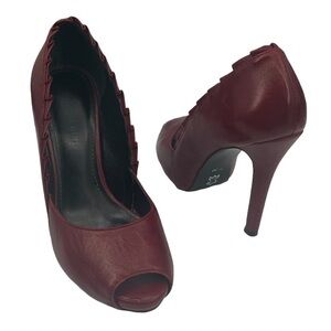 Gianni Bini Red Leather Peep Toe Platform Heels Size 7 1/2 Women’s